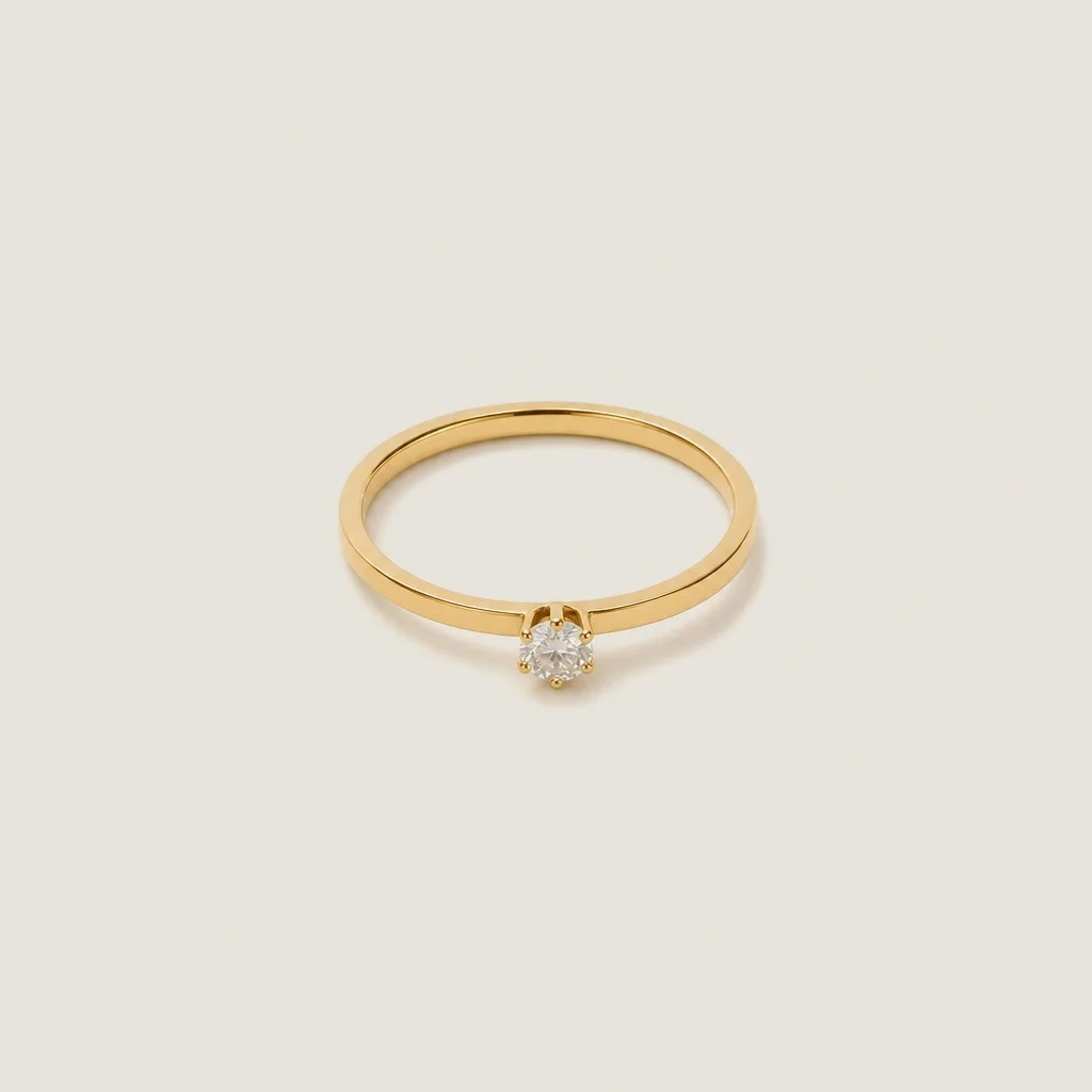 Lumière Solitaire Ring, studio shot