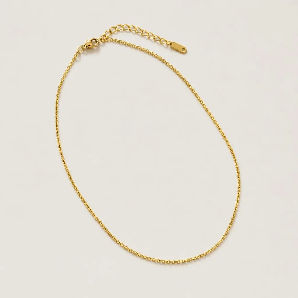 Quiet Luxe Chain, studio shot