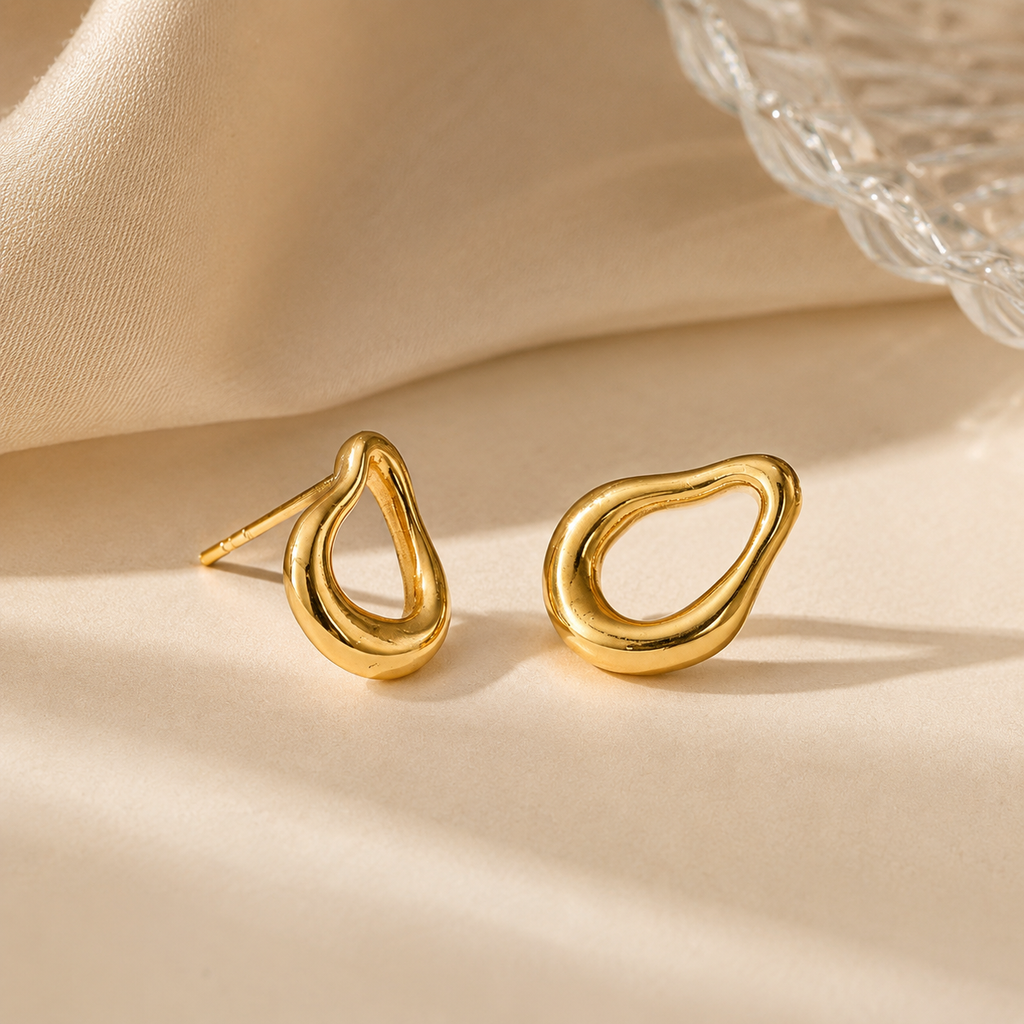 Gold earrings for everyday wear office, date, shopping, basic everyday wear