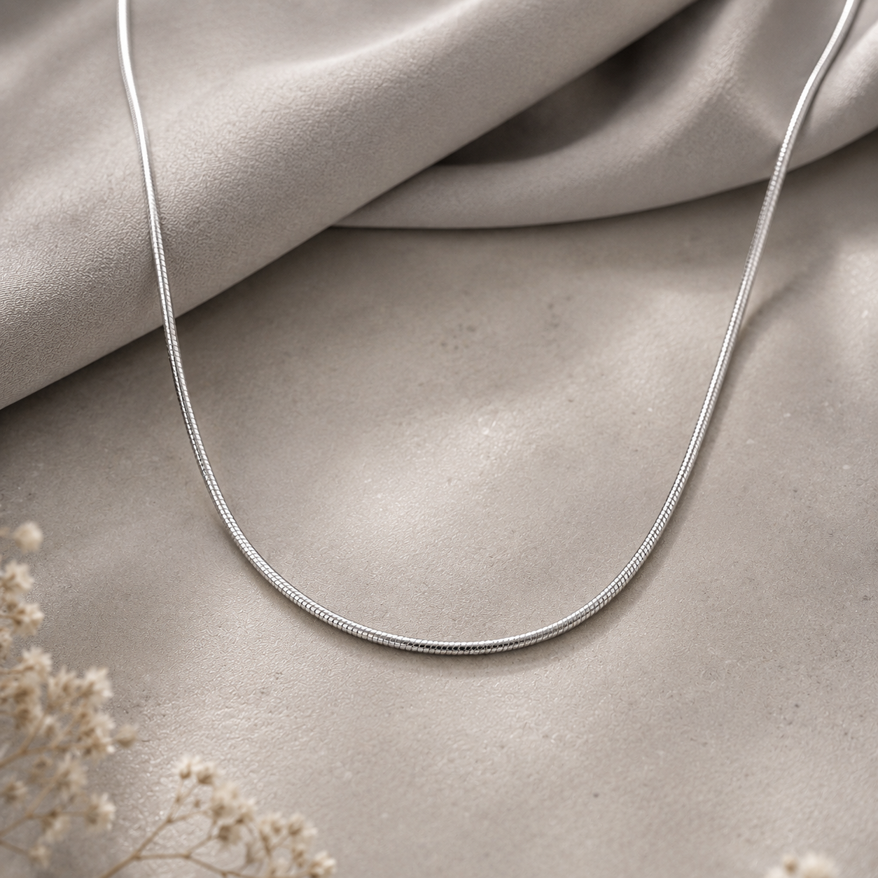 Silver Orbit Chain Necklace – Waterproof 18K Gold Plated Stainless Steel